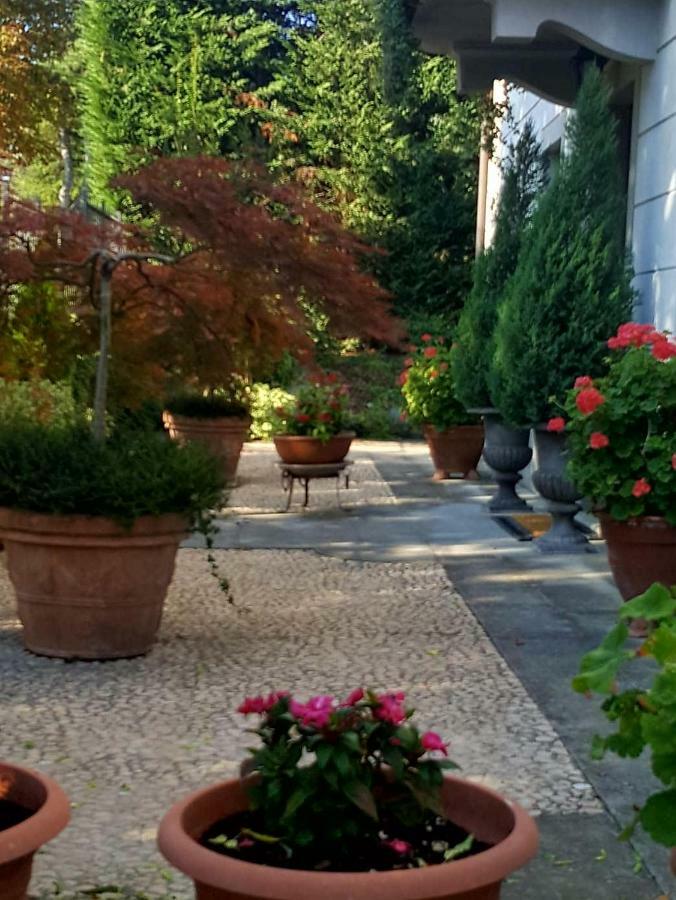 לינה וארוחת בוקר San Damiano al Colle La Terrazza Sui Vigneti-Rovescala מראה חיצוני תמונה