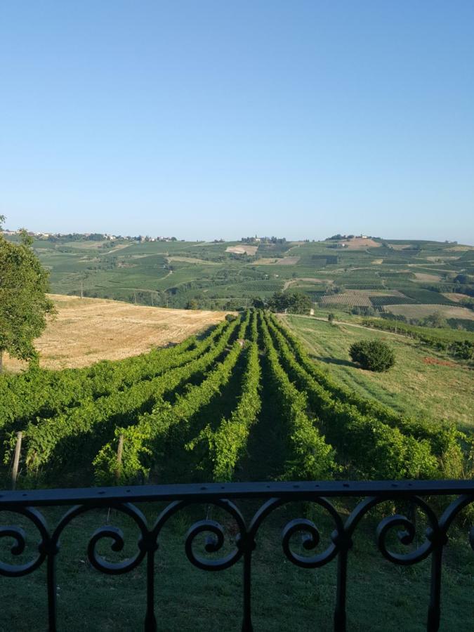 לינה וארוחת בוקר San Damiano al Colle La Terrazza Sui Vigneti-Rovescala מראה חיצוני תמונה
